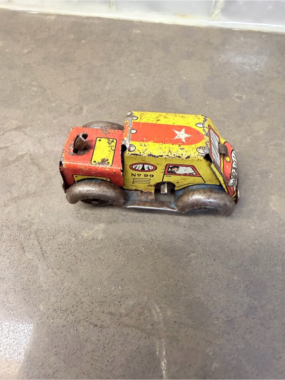 Range Line Motor Semi Truck Tin toy vintage